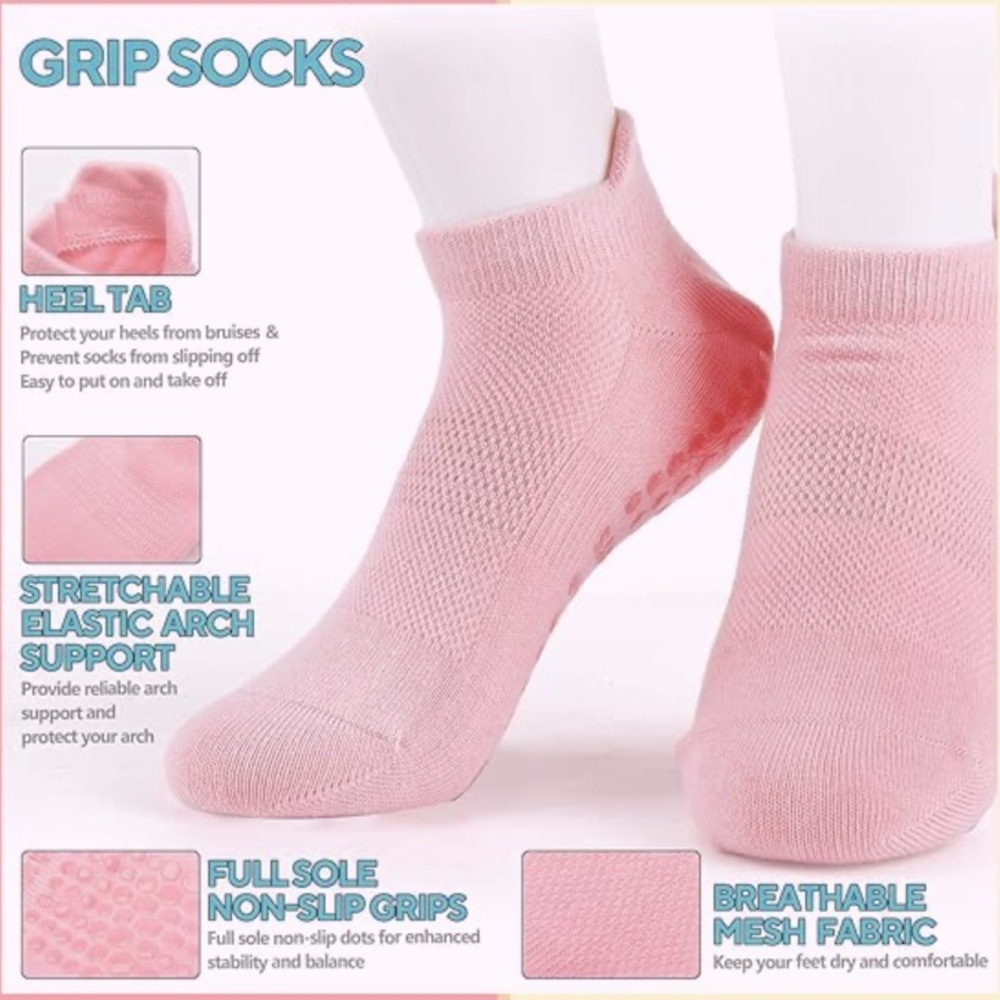 NWT Pilates Grip Socks